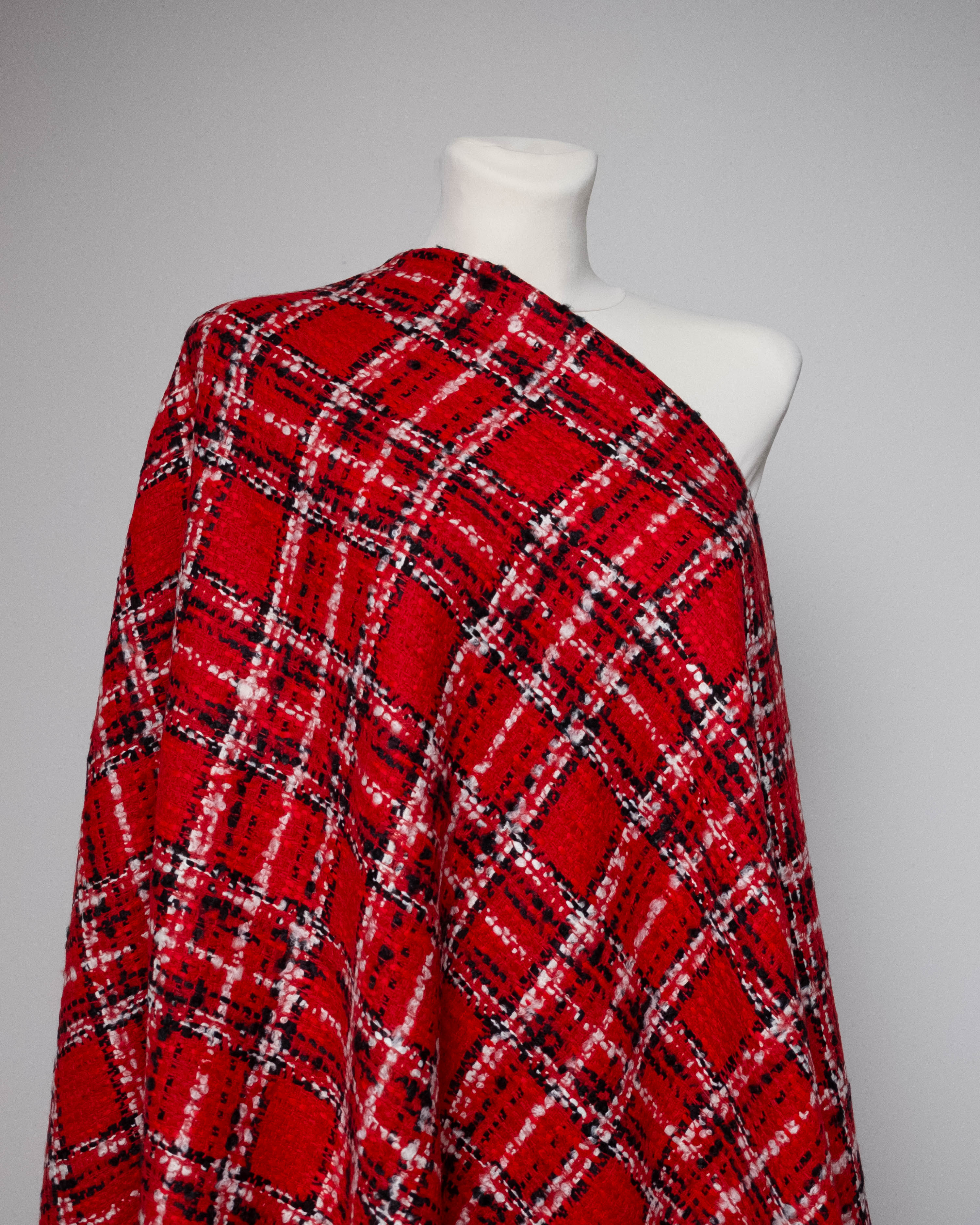 Checked red boucle
