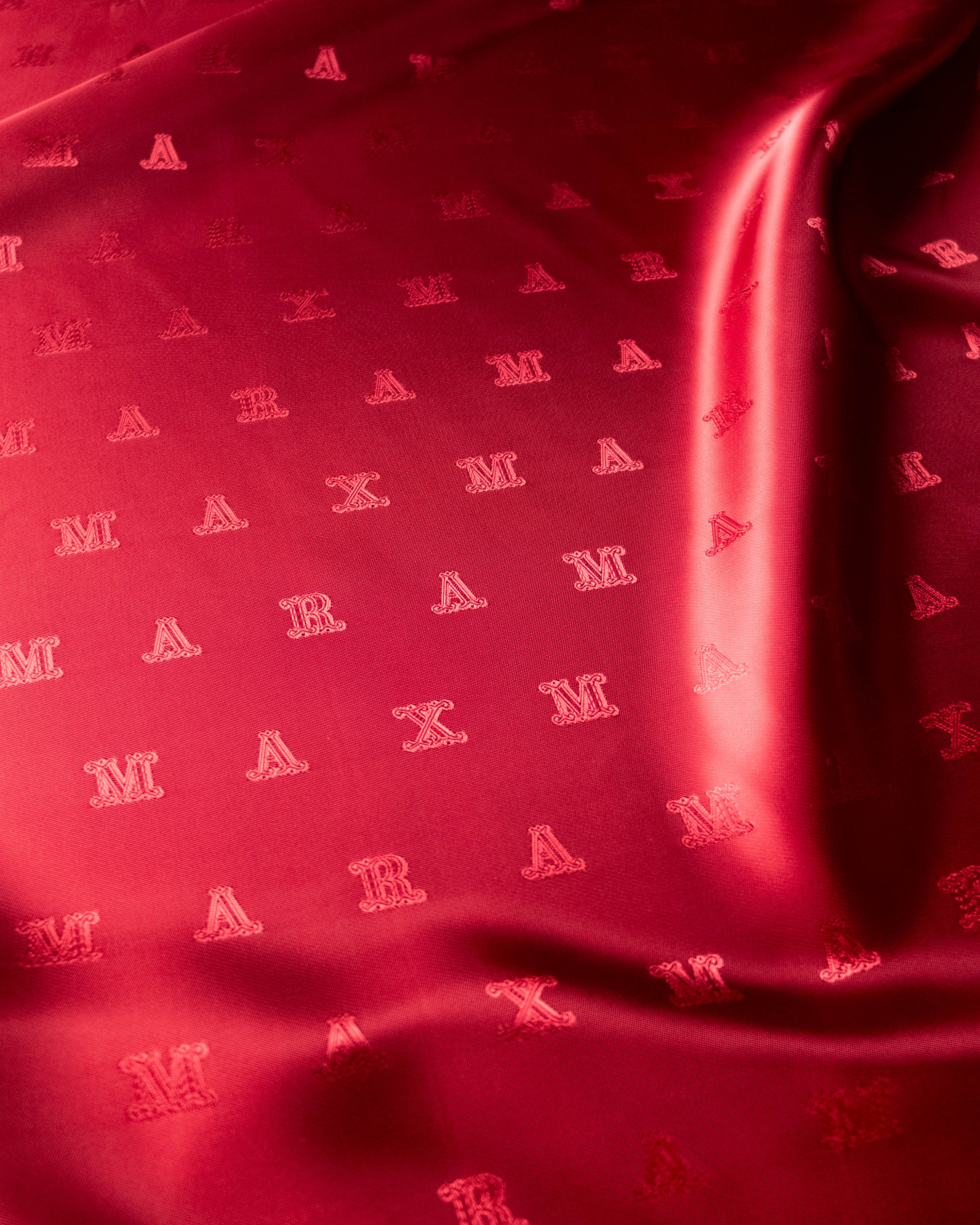 MM viscose lining bordo red