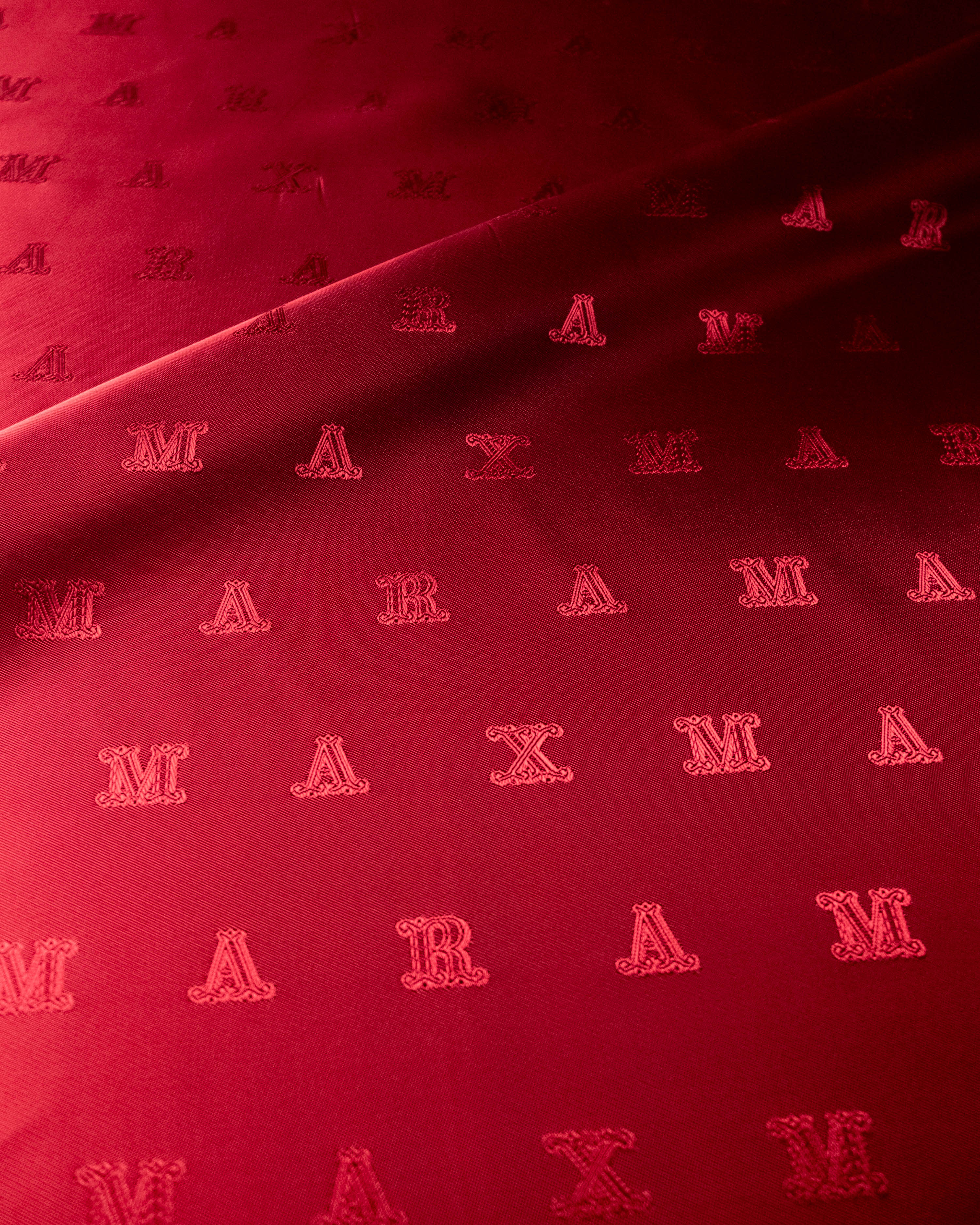 MM viscose lining bordo red