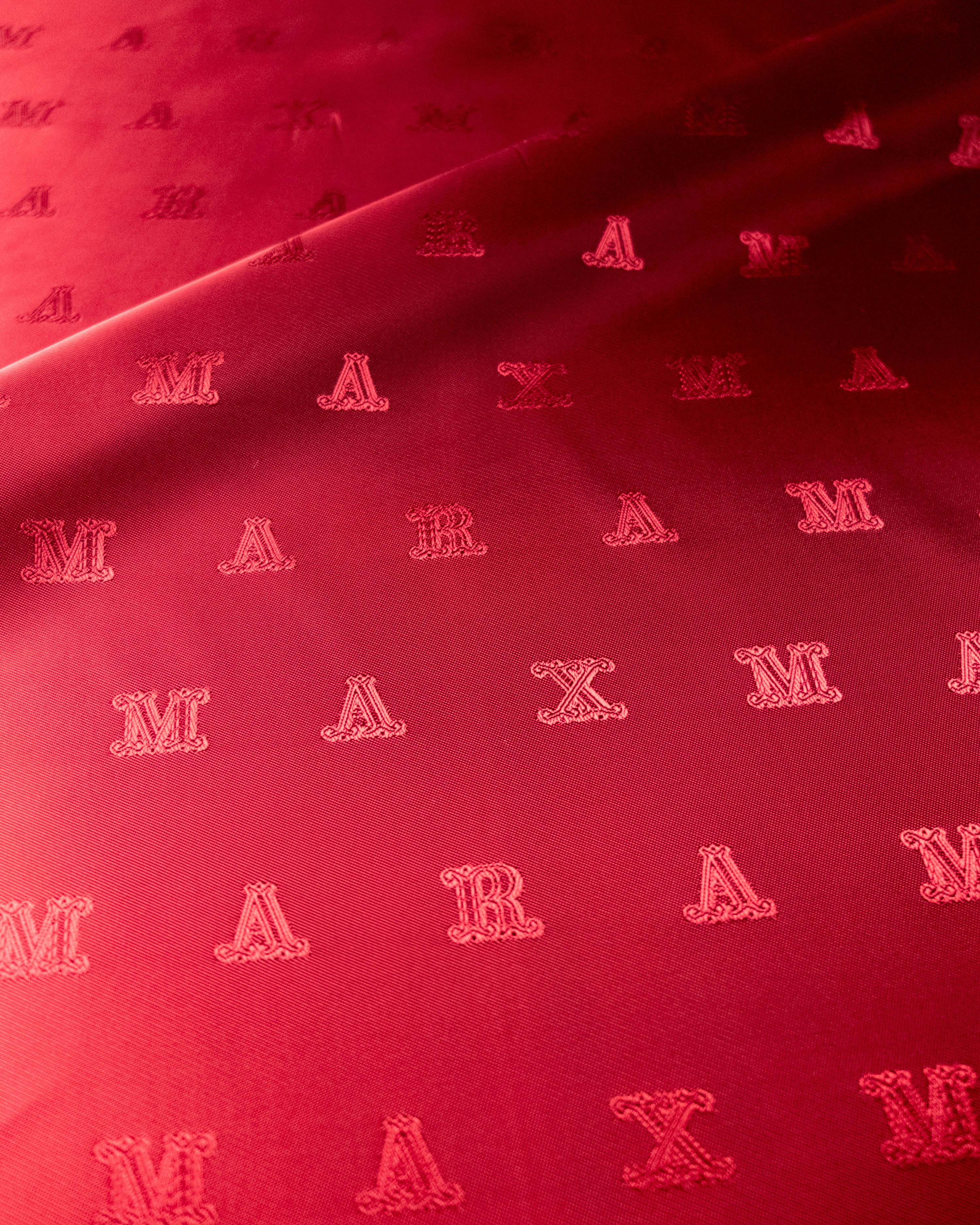 MM viscose lining bordo red