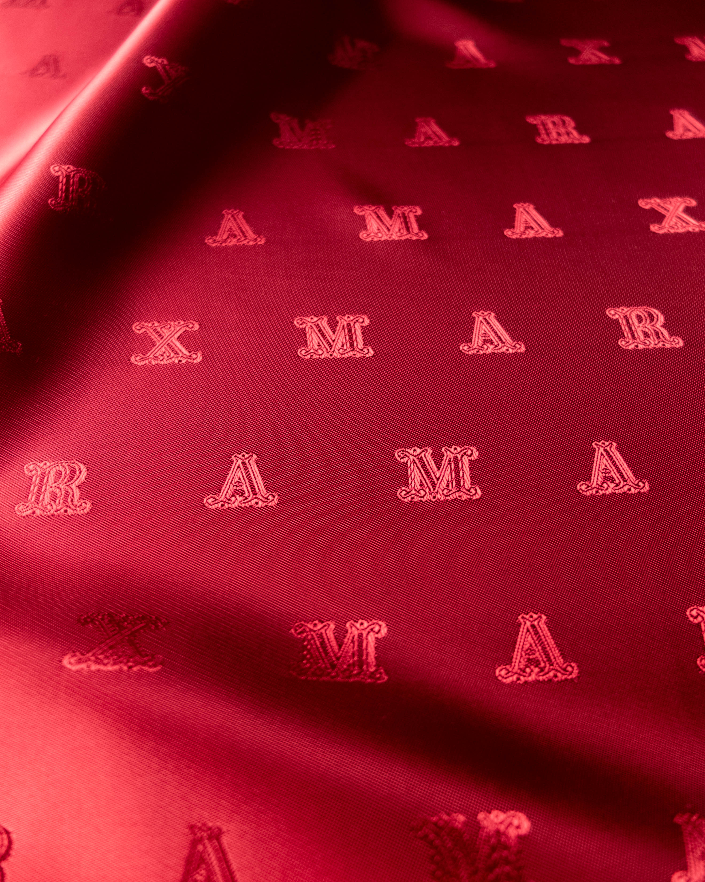 MM viscose lining bordo red