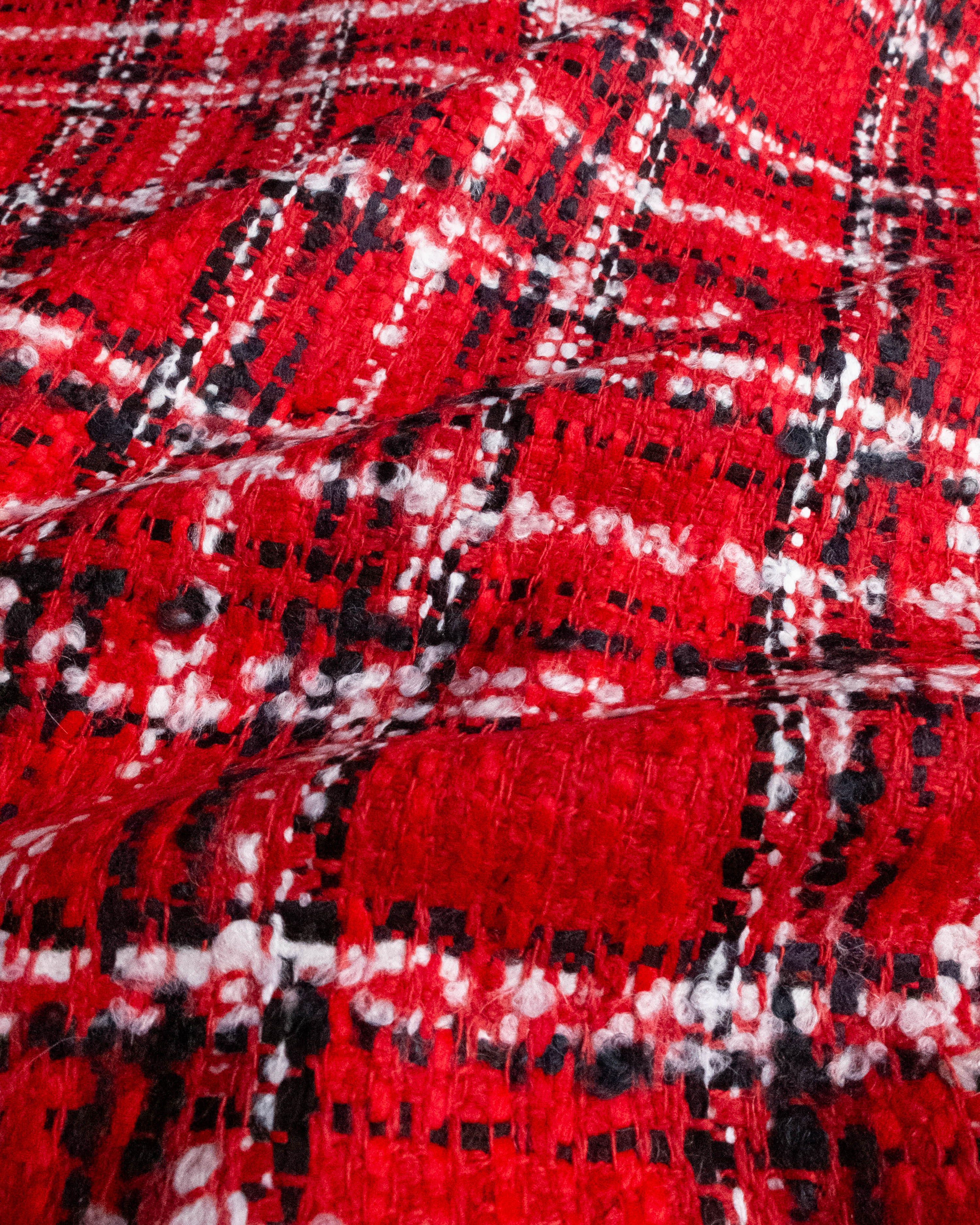 Checked red boucle