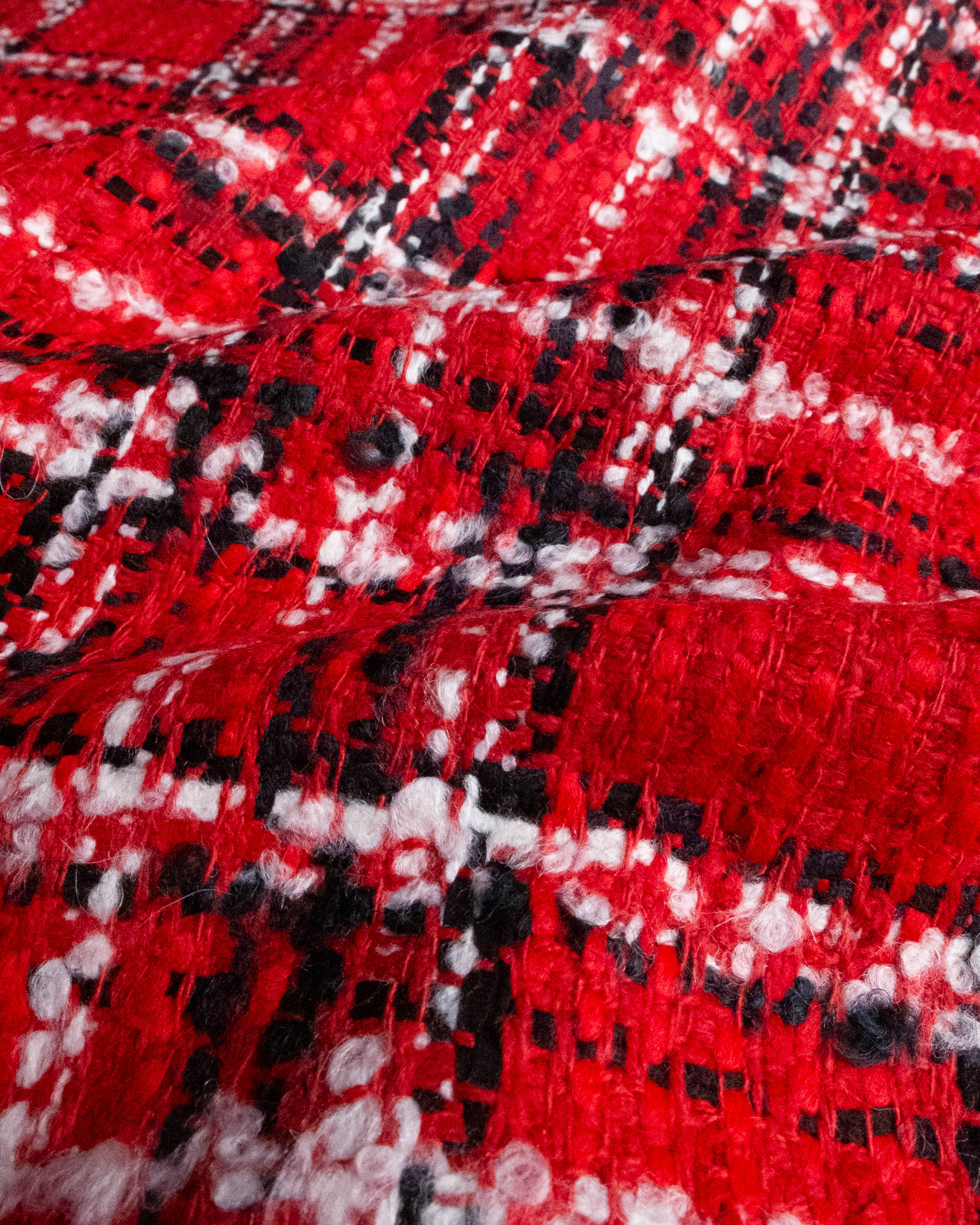 Checked red boucle