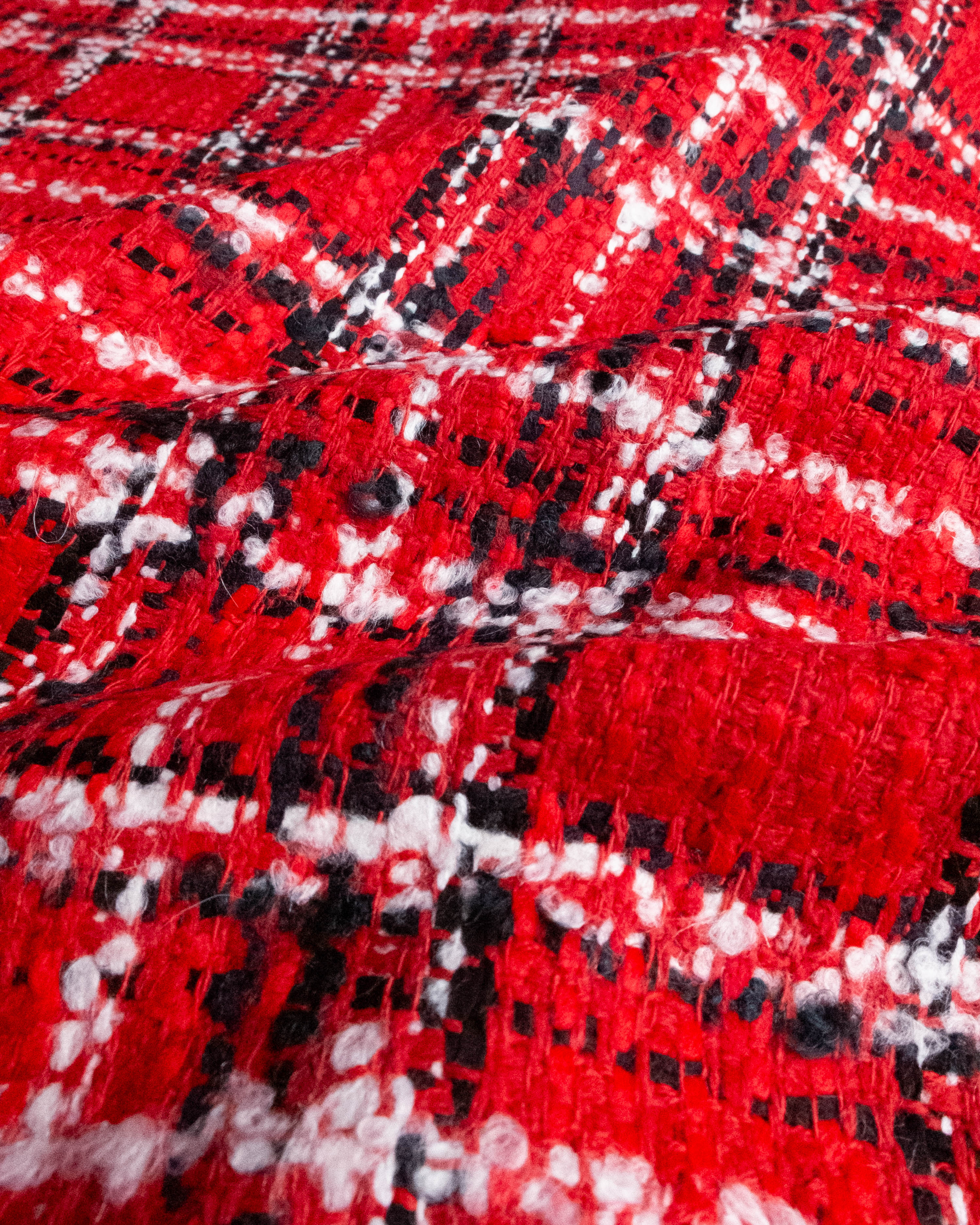 Checked red boucle